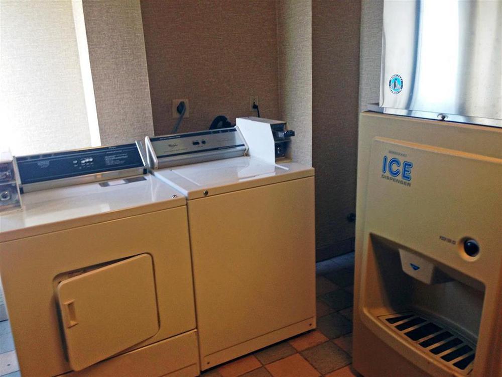 גאלווי Fairfield Inn By Marriott Atlantic City Absecon שירותים תמונה